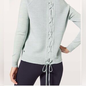Lululemon Athleta Tied To You Heathered Wool Gray/Blue Women's Sweater Top